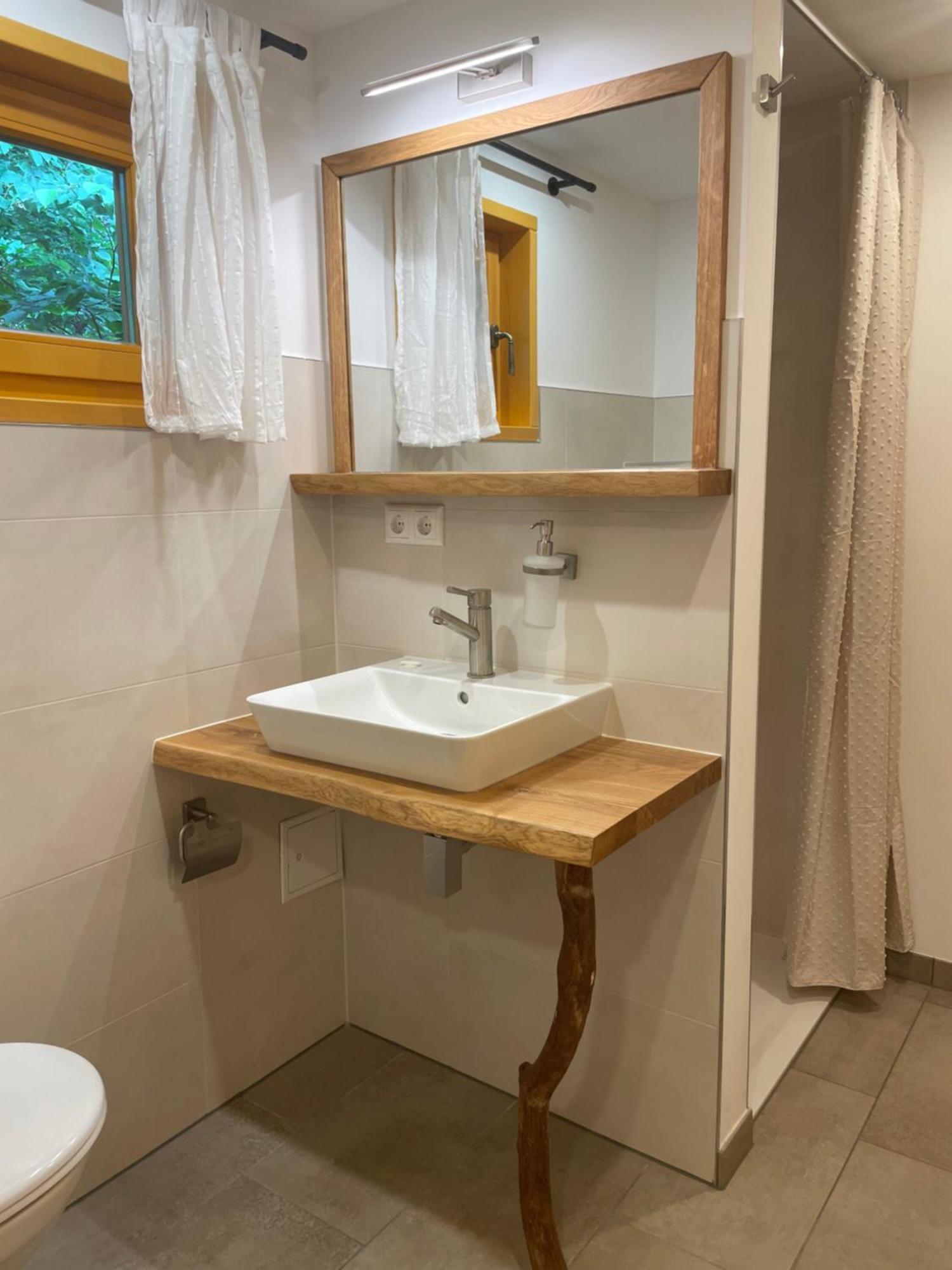 Bungalows Am Waldessaum Bei Hohenzieritz מראה חיצוני תמונה
